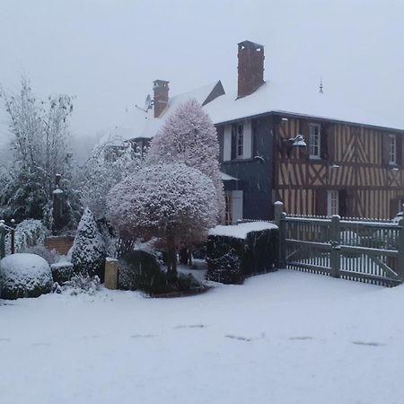 Au P'Tit Jardin Hotel Saint-Sylvestre-de-Cormeilles Екстериор снимка