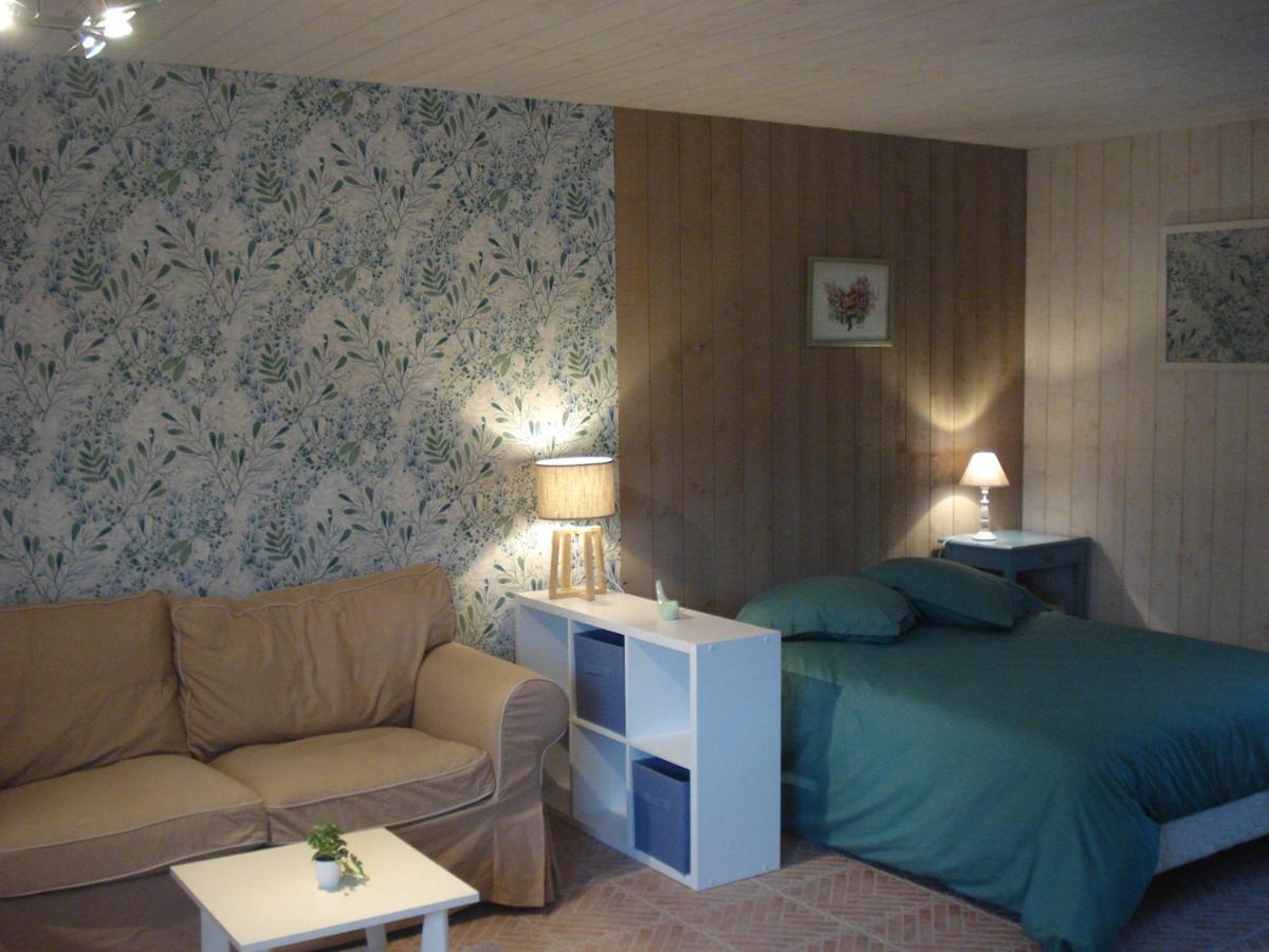 Au P'Tit Jardin Hotel Saint-Sylvestre-de-Cormeilles Екстериор снимка